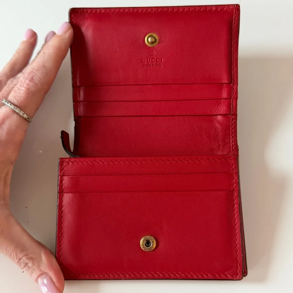 🍒 Gucci GG Supreme Cherry Crystal Compact Wallet - Picture 8 of 13